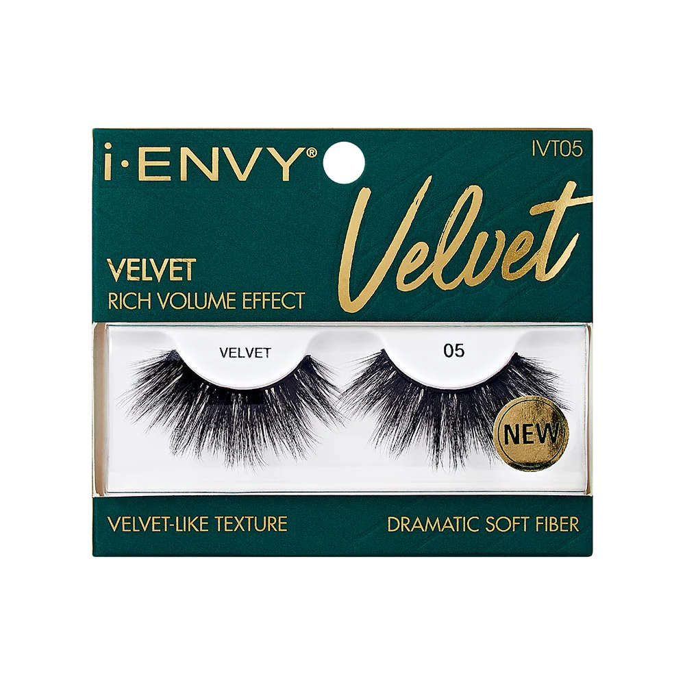 Kiss i•ENVY Velvet Rich Volume Effect Lashes - Image 5