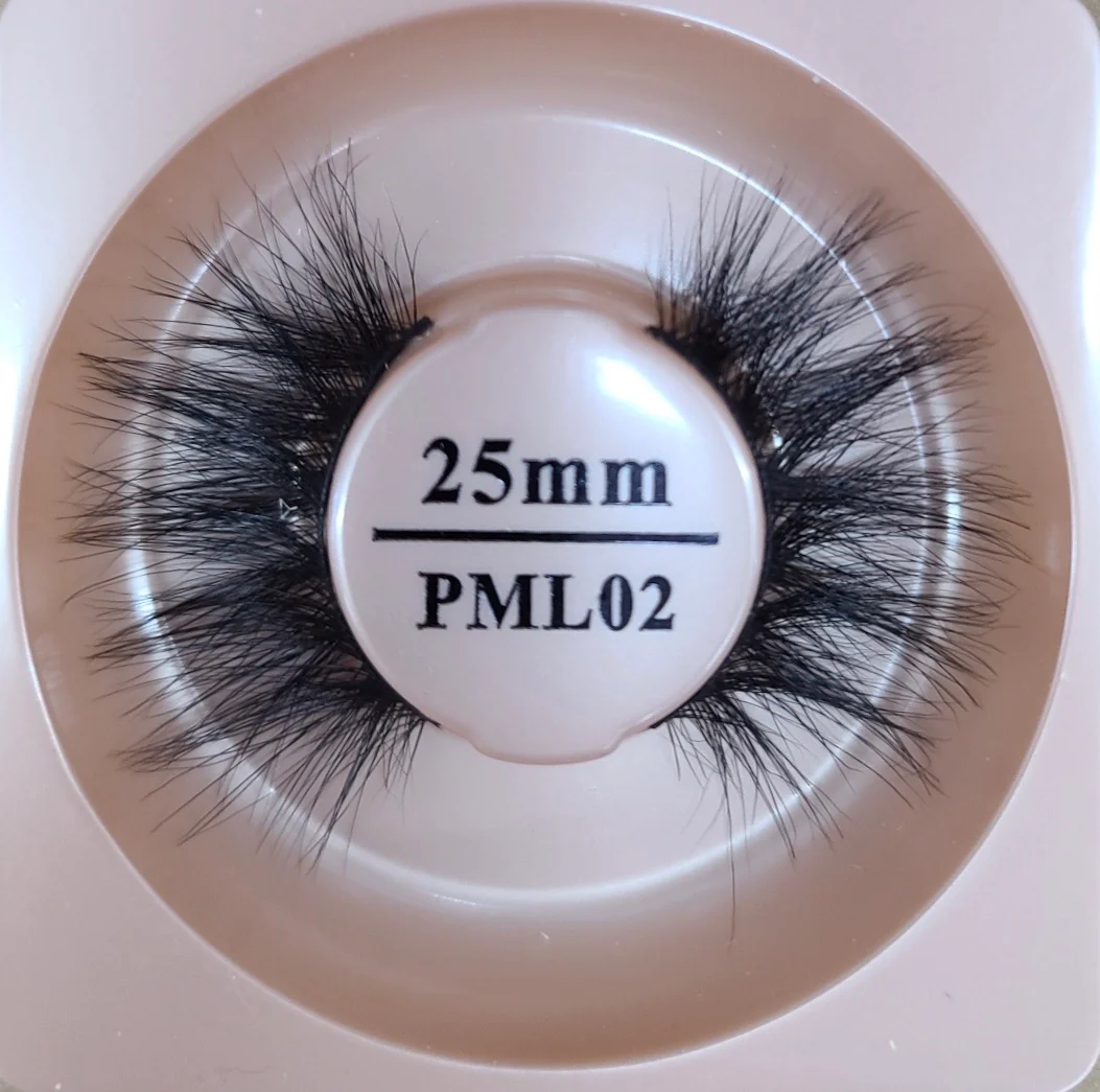 Miss Lashes 3D 25mm Mink Lashes - Image 3