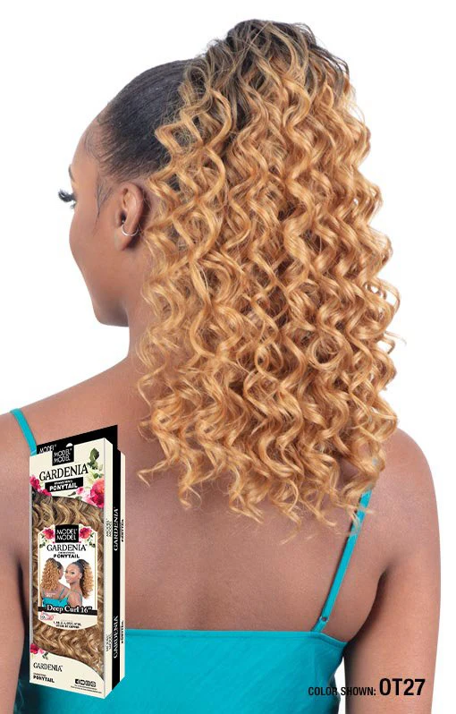 Model Model Gardenia Drawstring Ponytail - Deep Curl 16" - Image 2