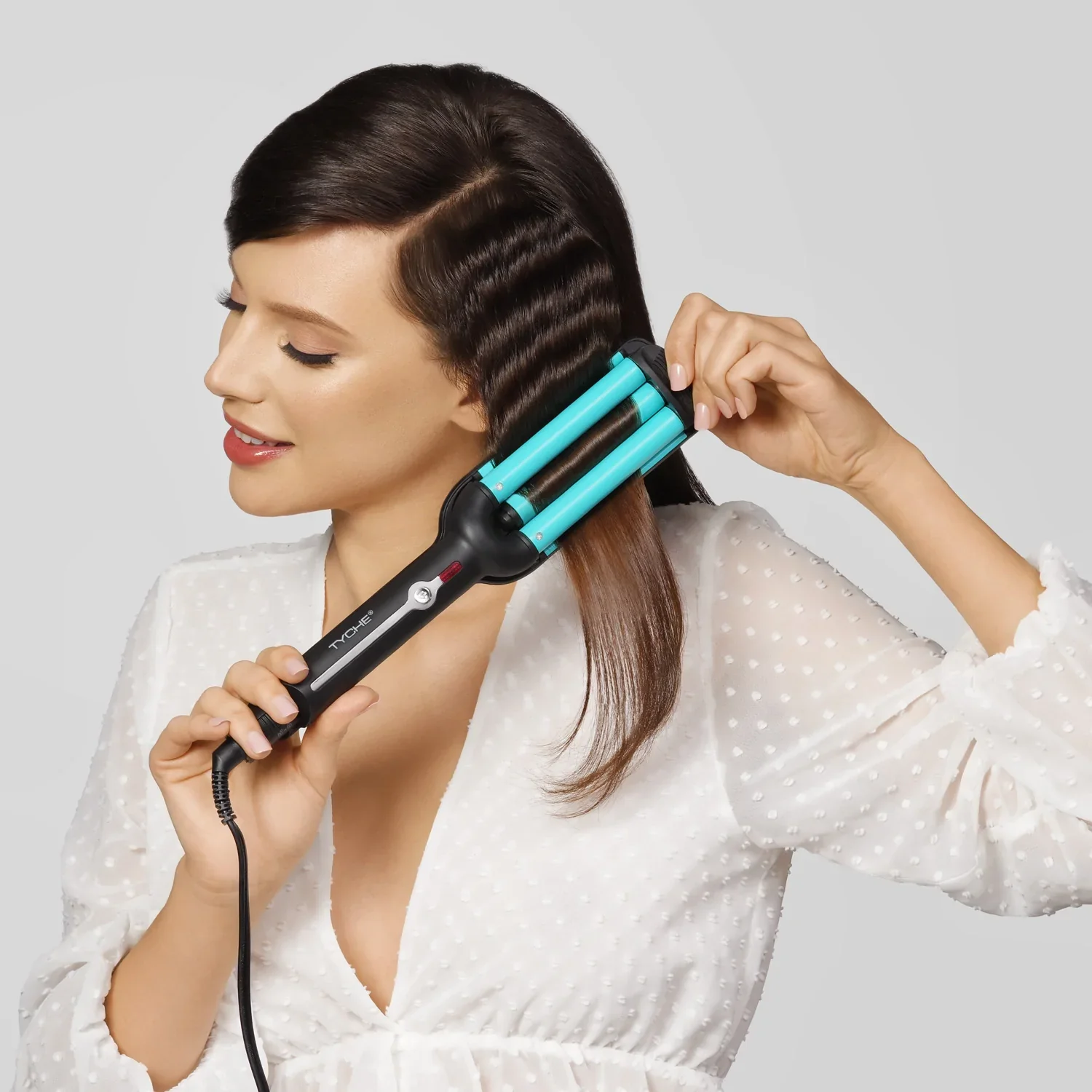 Nicka K New York Tyche Triple Barrel Wave Styler #HRTW01 - Image 2